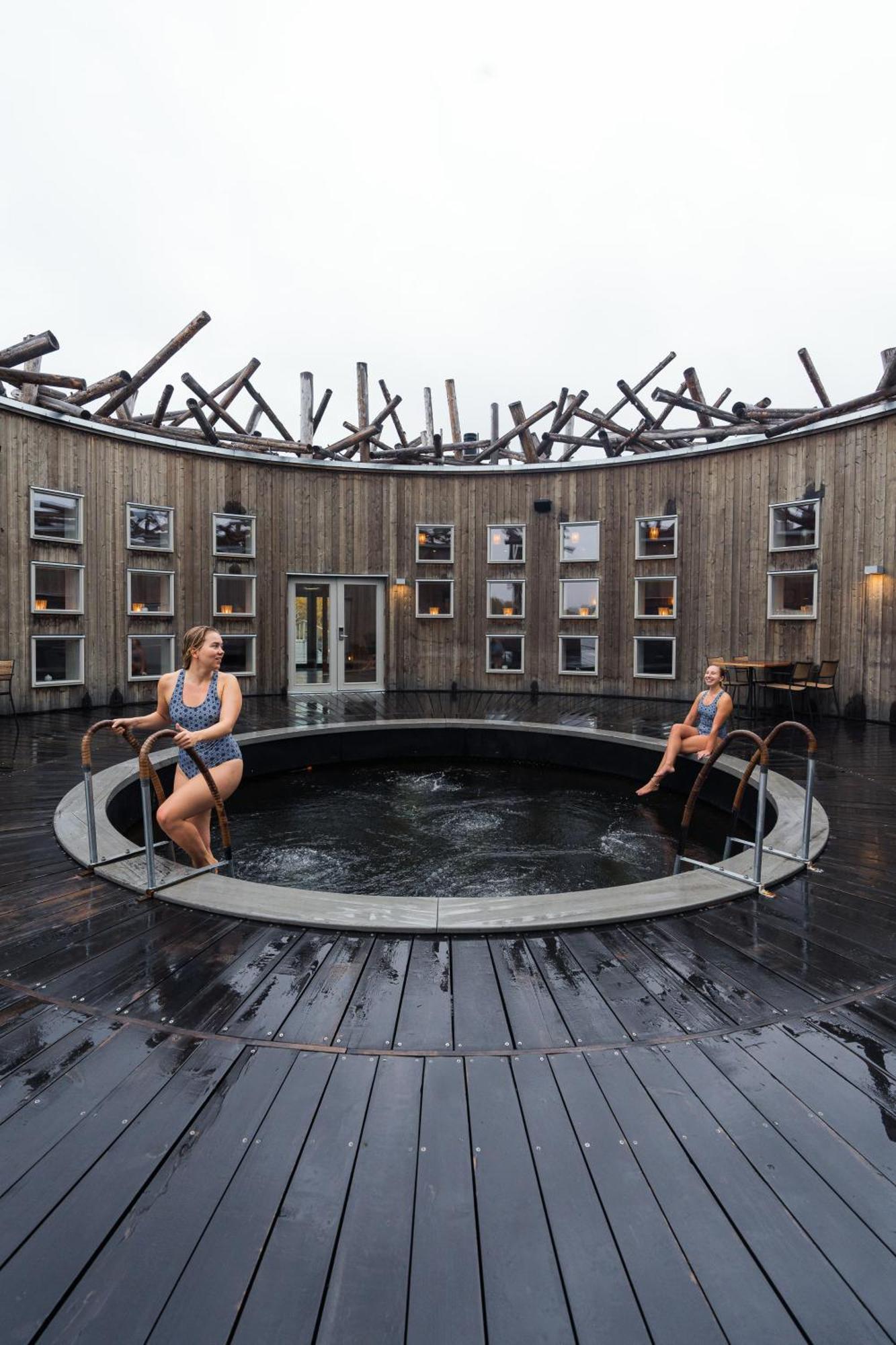 Arctic Bath Hotel Harads Bagian luar foto